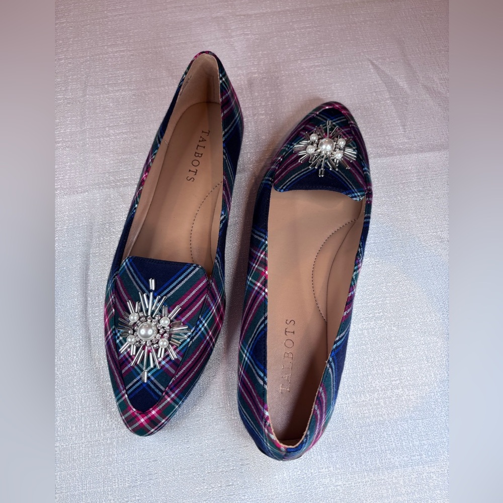 Talbots NWOT Plaid Flats with Silver and Pearl Embellishments W 7.5 - Picture 6 of 8